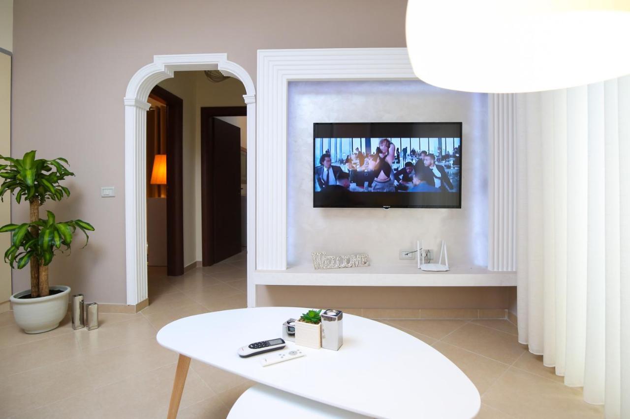 Tafa Deluxe Apartment Vlorë Екстериор снимка